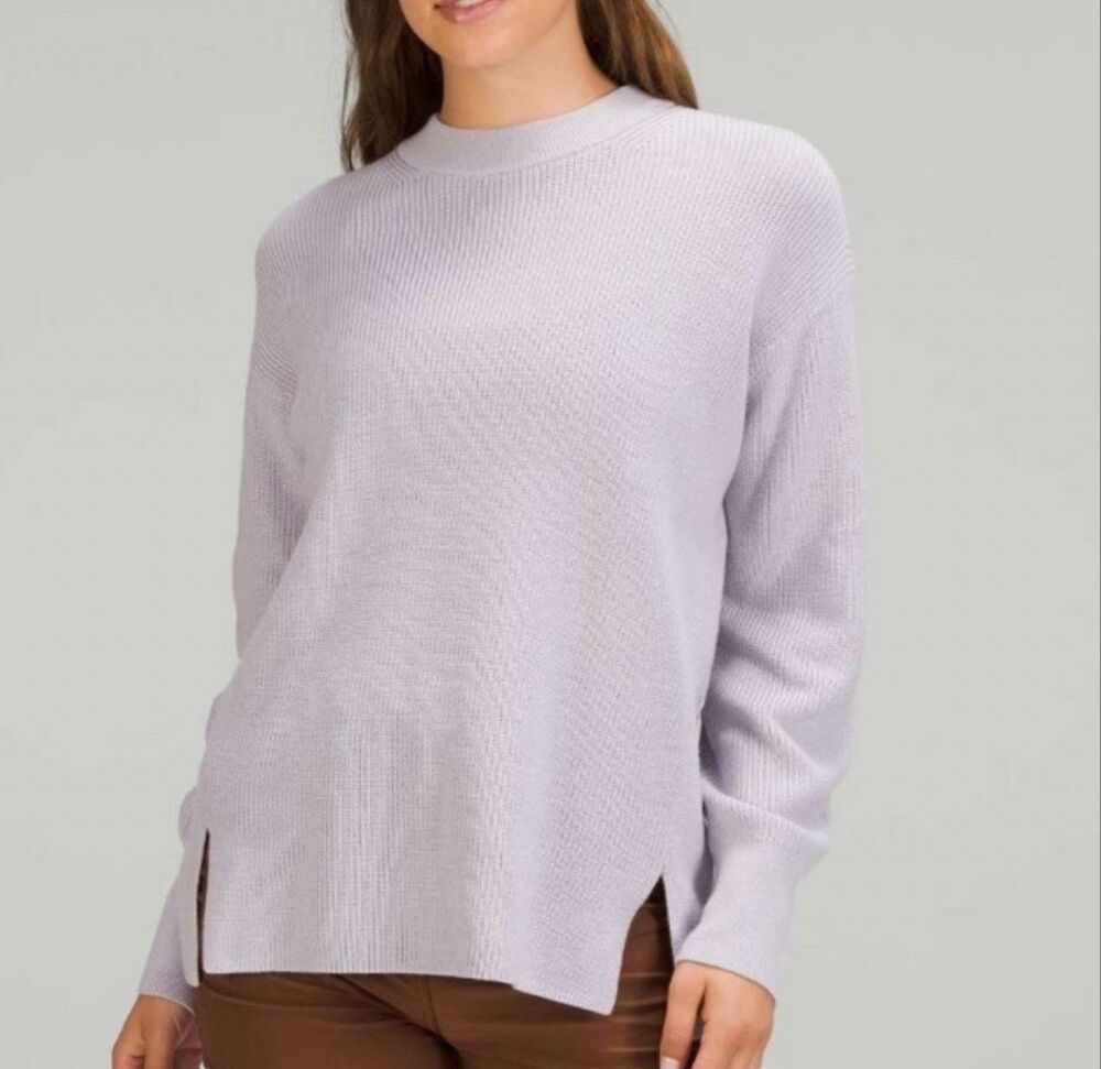 Lululemon ribbed merino wool blend lavender crewneck sweater size 6